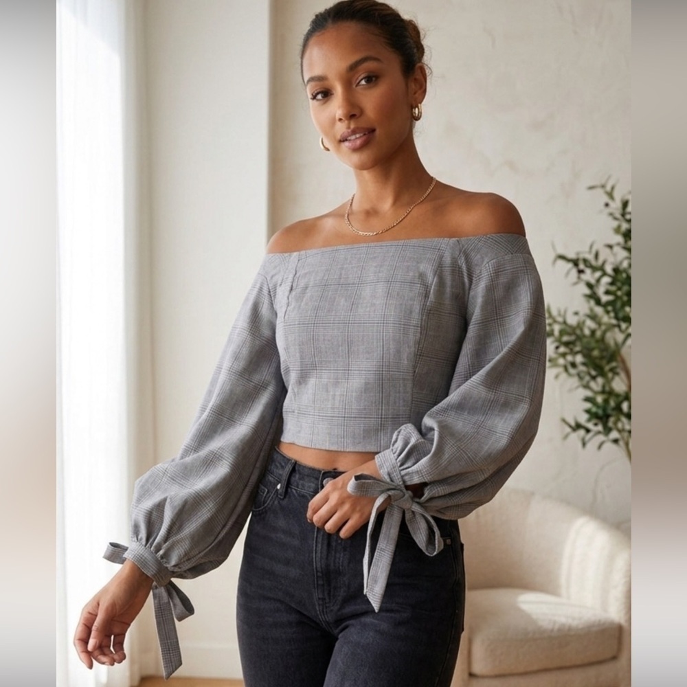 Chic Women's Gray Blouse with Balloon Sleeves